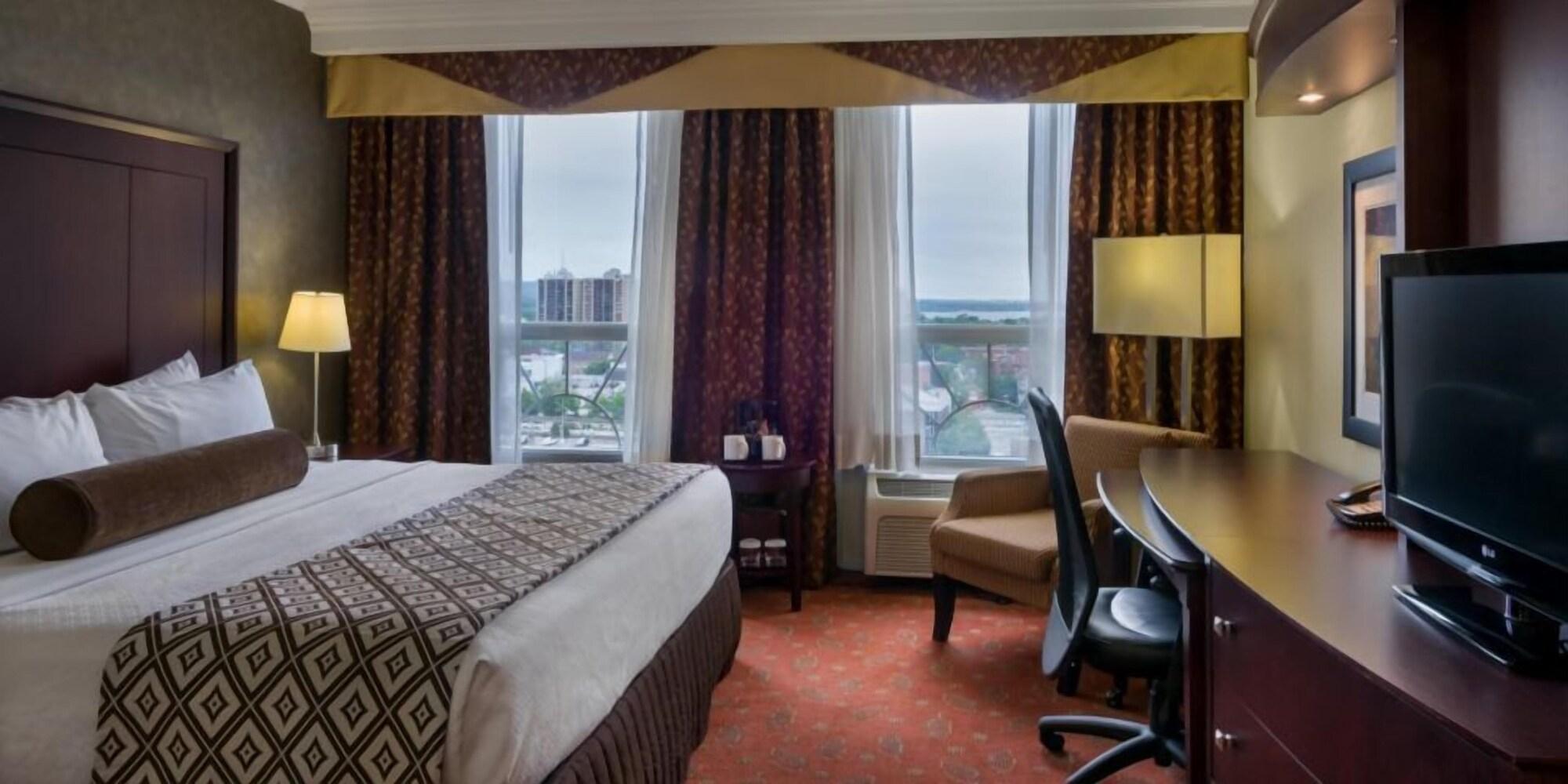Hamilton Plaza Hotel And Conference Centre Esterno foto