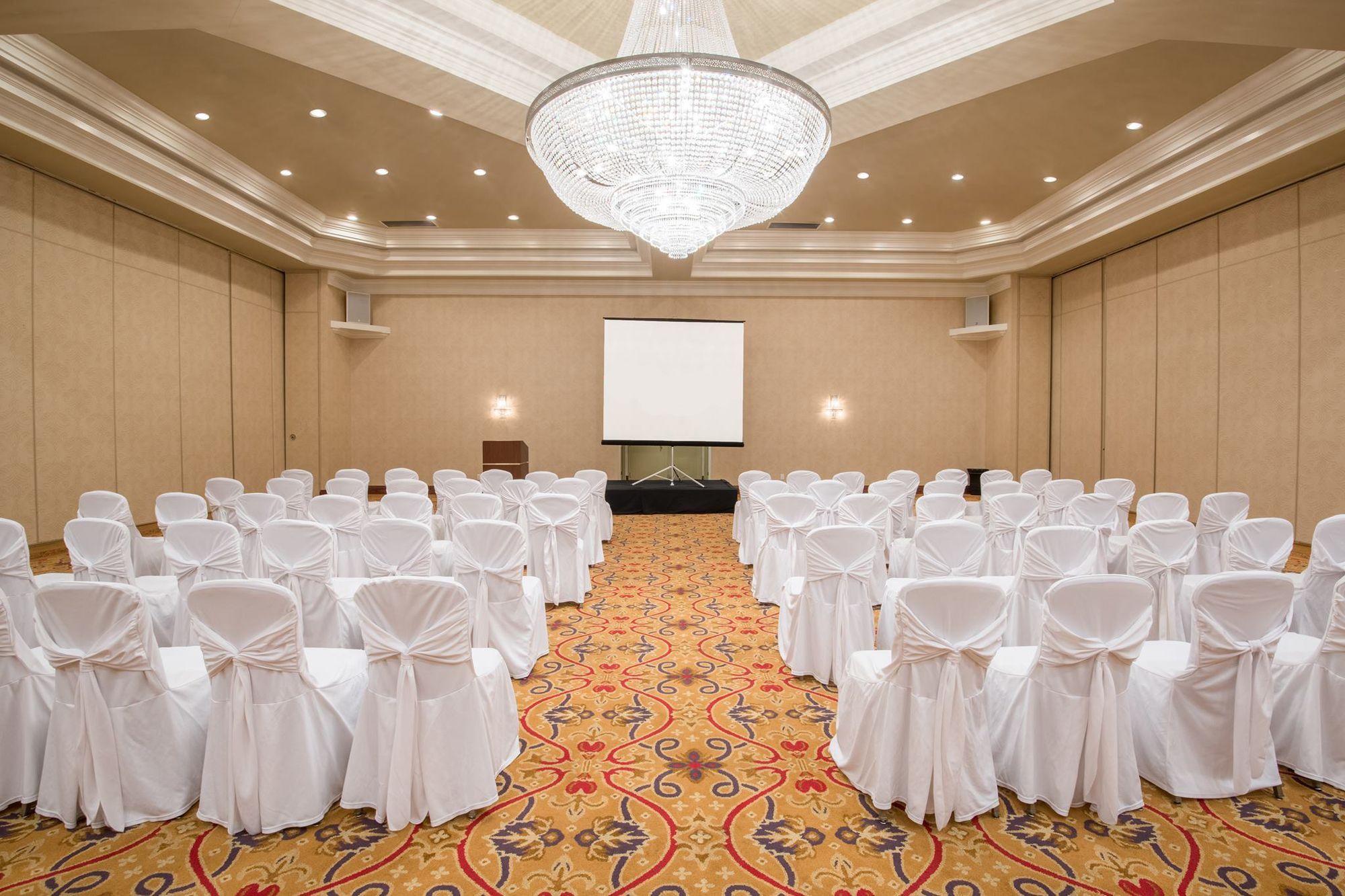 Hamilton Plaza Hotel And Conference Centre Esterno foto