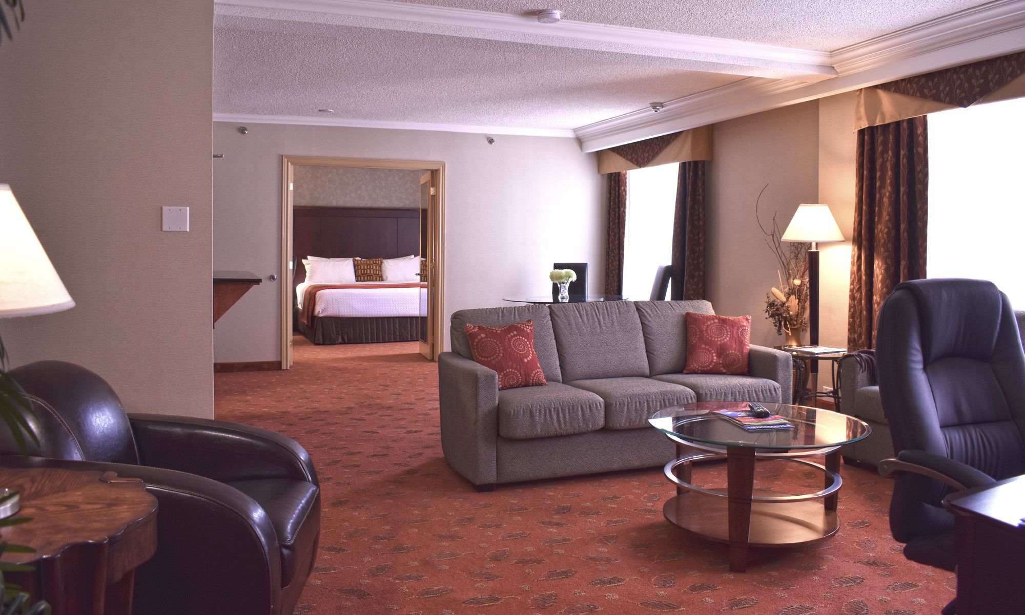 Hamilton Plaza Hotel And Conference Centre Esterno foto
